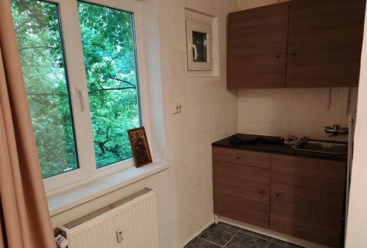 Berceni, Piata Resita,