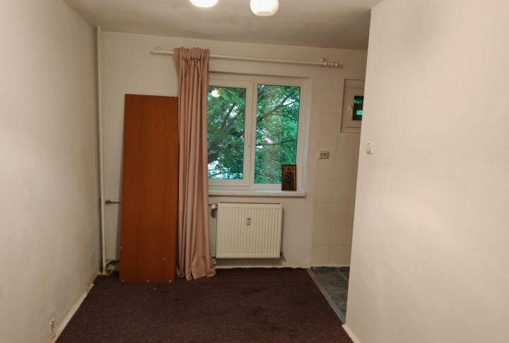 Berceni, Piata Resita,